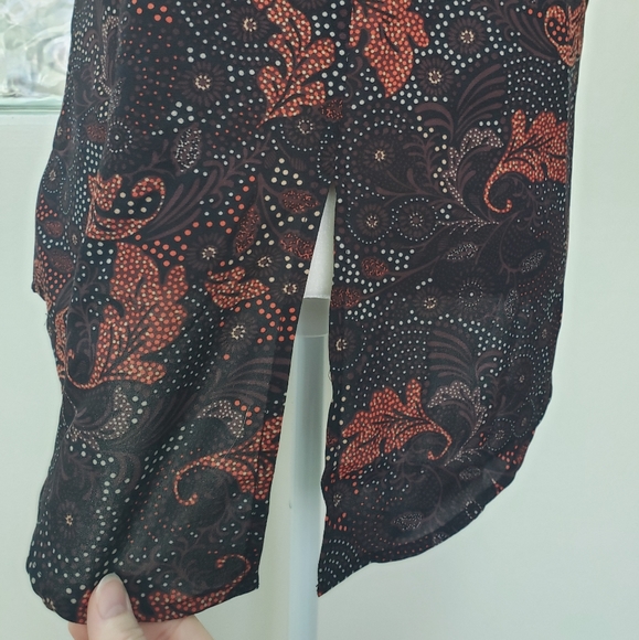 Sanctuary brown orange fall print sleeveless sheer top. Size large. No tag. - Picture 4 of 6